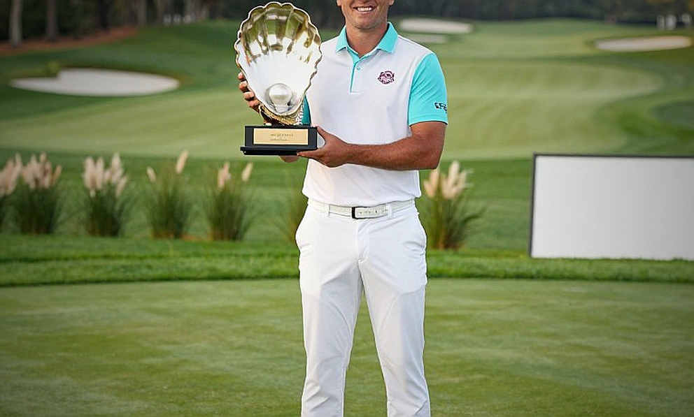 Reed and McIlroy at Wentworth: The Race to Dubai and the Limits of Perfect Narratives
