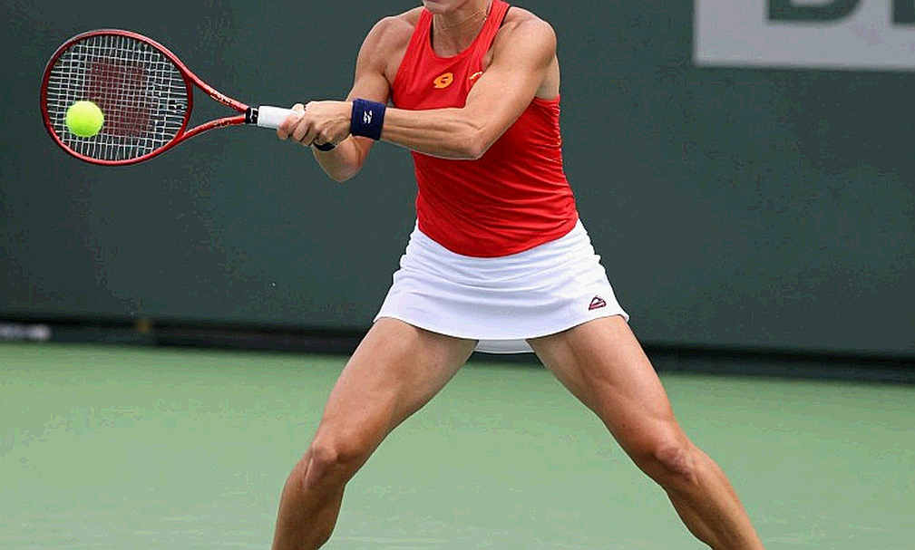 Chiến thuật tennis như ngôn ngữ của nỗi sợ: Bài học từ những đêm trắng viết bài