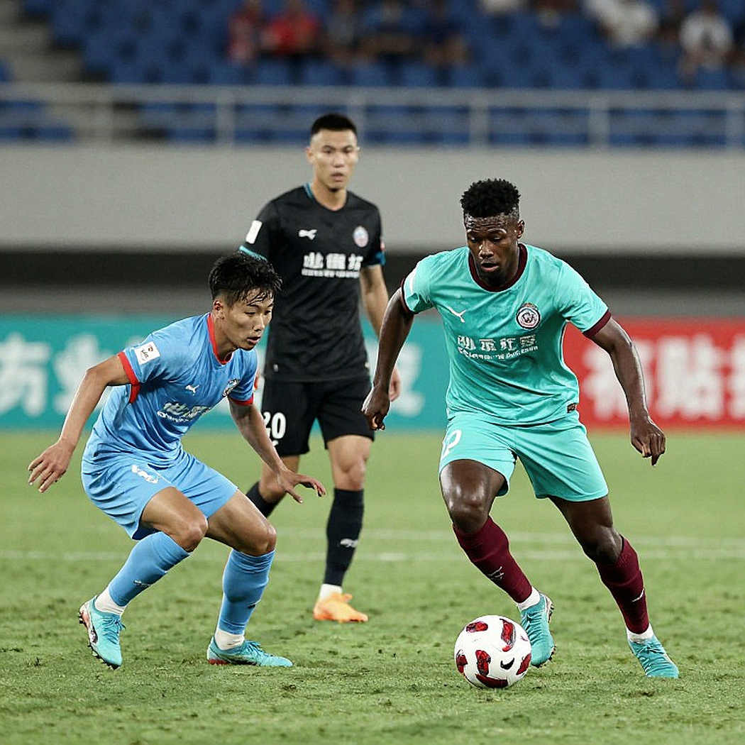 V.League và khoảng trống dữ liệu: Bóng đá Việt Nam đang chơi bằng ký ức