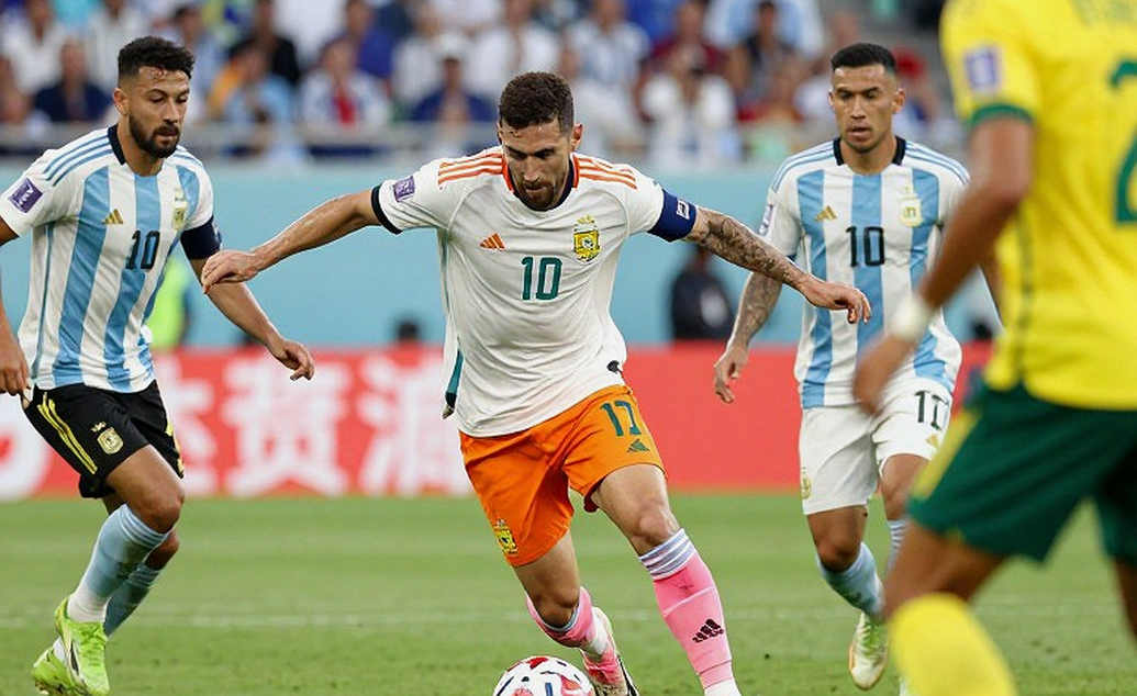 Chelsea không đổi kế hoạch chuyển nhượng đông: Alonso đặt cược vào chiếc đồng hồ của Reece James